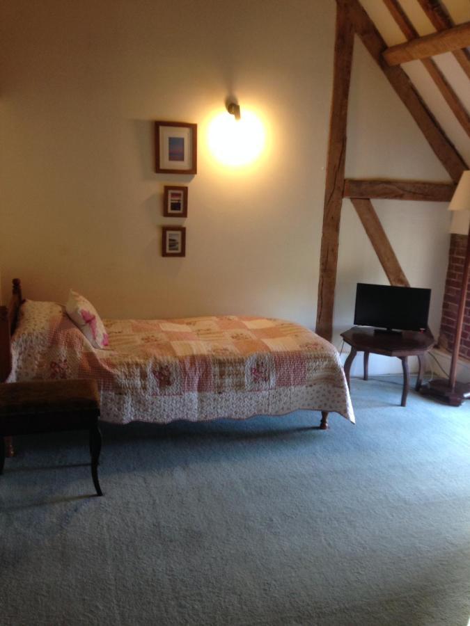 Bed and Breakfast The Stables At Henham Park Саутвёлд Экстерьер фото